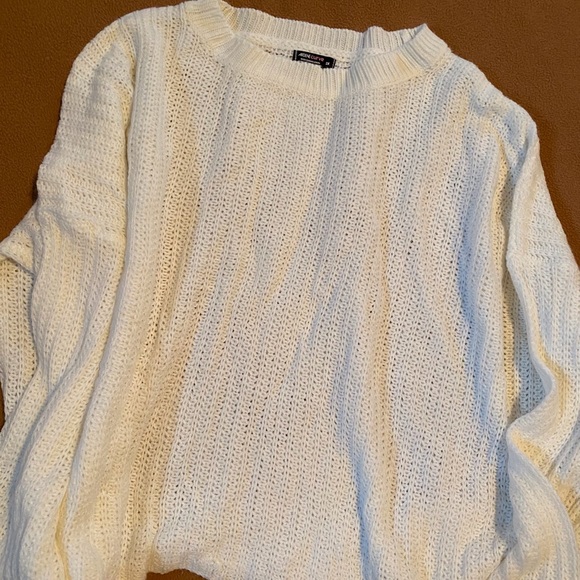 White knitted sweater - Picture 3 of 5